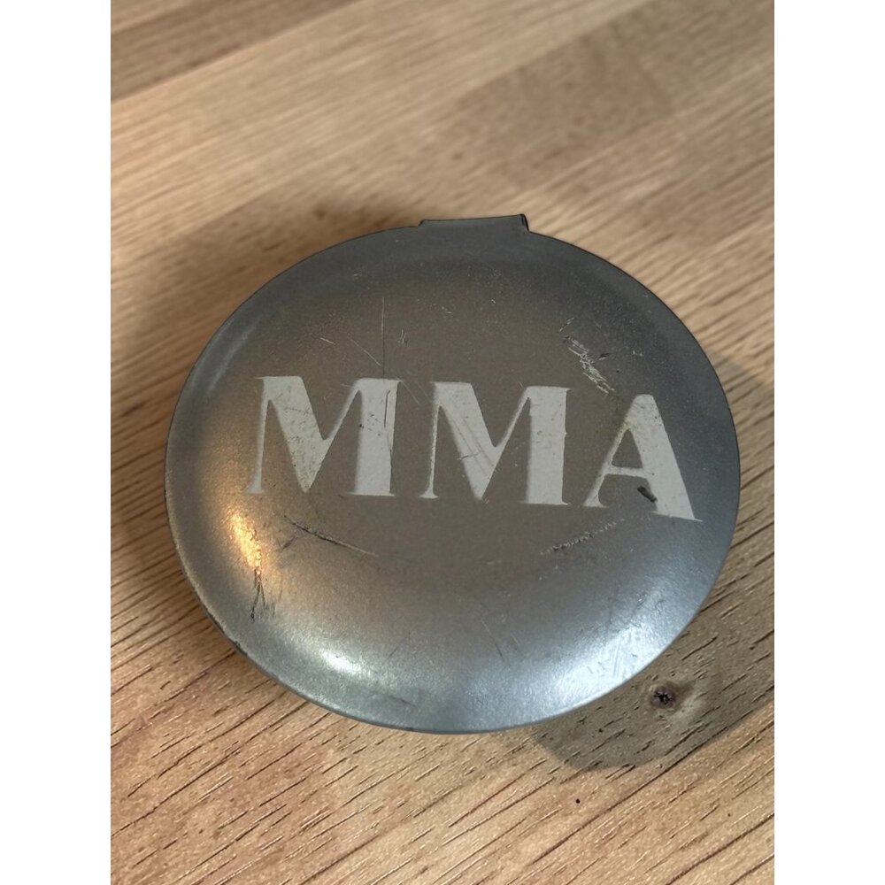Vintage Metropolitan Museum of Art Admission button MMA Silver-Tone Metal Clip W